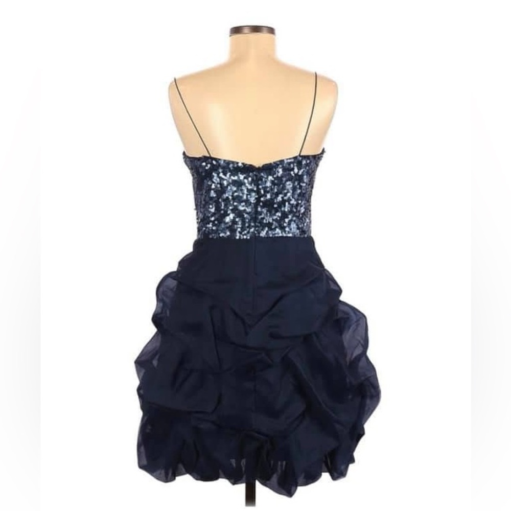 NWT MIGNON size 8 silk blue cocktail dress in excellent condition - Picture 2 of 7